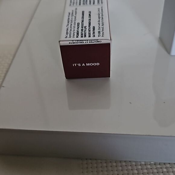 HOST PICK Smashbox lipstick It's A Mood Burgundy - Picture 4 of 16